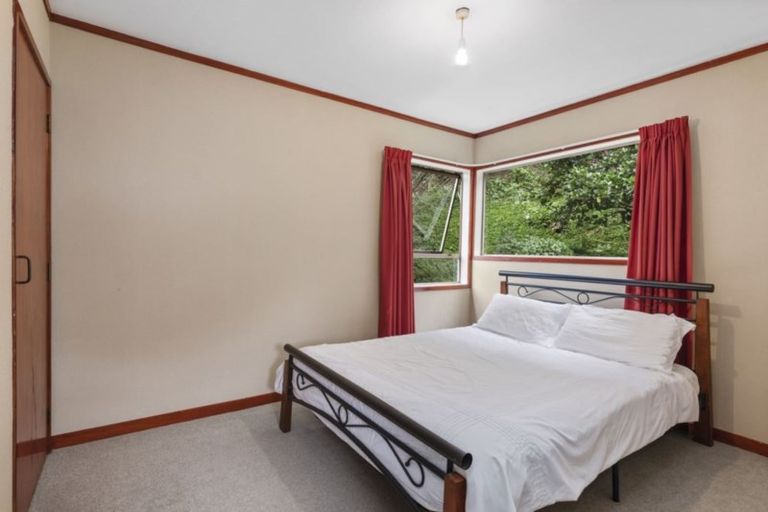 Photo of property in 4/249 Muritai Road, Eastbourne, Lower Hutt, 5013