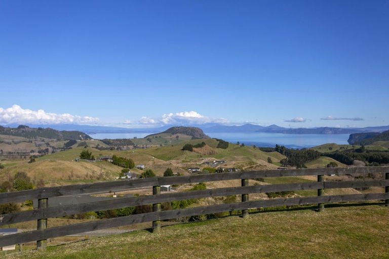 Photo of property in 71 Ross Rise, Kinloch, Taupo, 3385