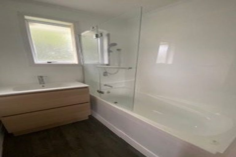 Photo of property in 14 California Drive, Totara Park, Upper Hutt, 5018