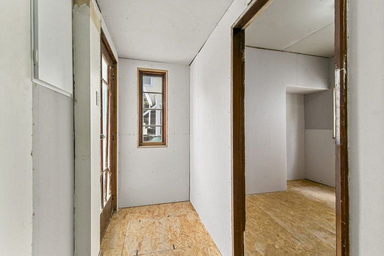 Photo of property in 62 Rolleston Street, Mount Cook, Wellington, 6021