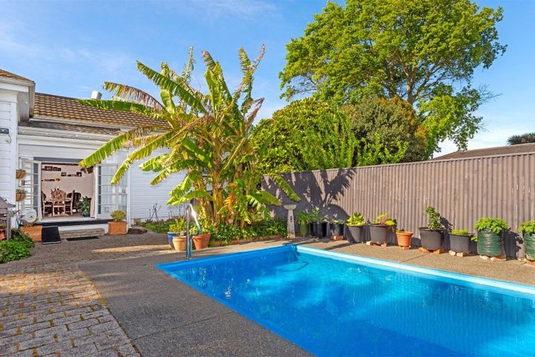 Photo of property in 223 Whitaker Street, Whataupoko, Gisborne, 4010