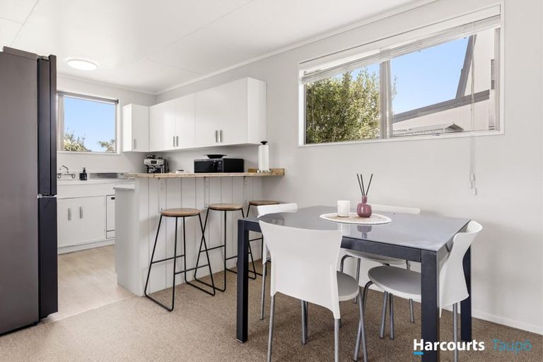 Photo of property in 84 Hyde Avenue, Richmond Heights, Taupo, 3330