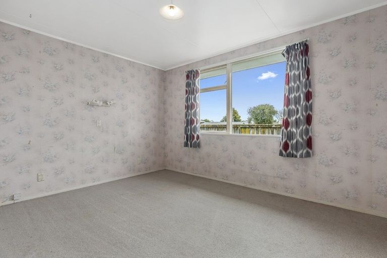 Photo of property in 30 Oakfield Crescent, Pukete, Hamilton, 3200