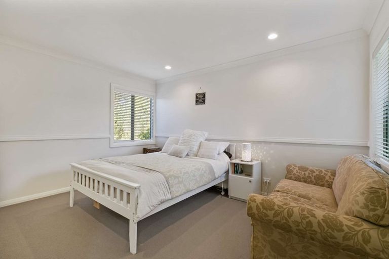 Photo of property in 35 Fingal Way, Gulf Harbour, Whangaparaoa, 0930