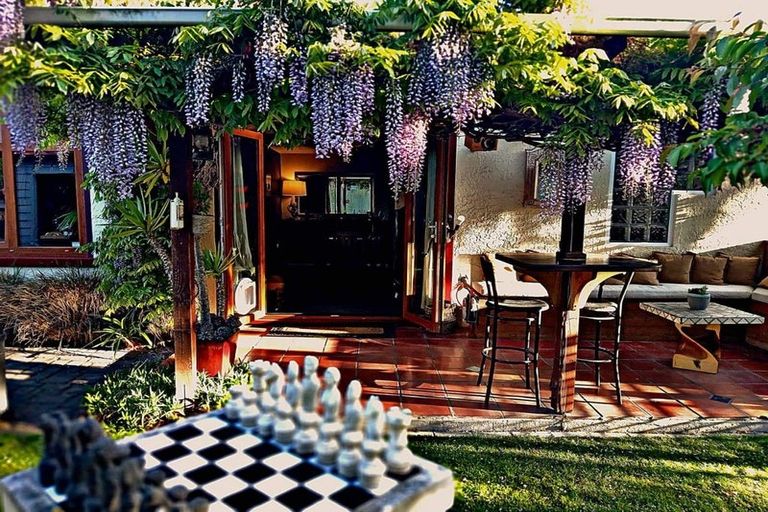 Photo of property in 16 Estuary Road, New Brighton, Christchurch, 8061