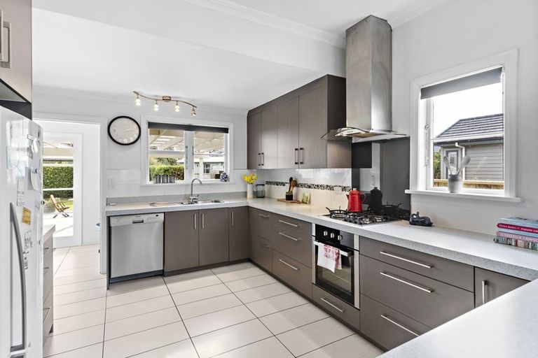 Photo of property in 188 Main Street, Greytown, 5712