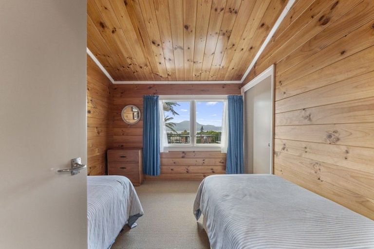 Photo of property in 8 Earle Place, Acacia Bay, Taupo, 3330