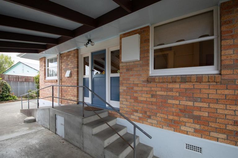 Photo of property in 197 Bridge Street, Bulls, 4818