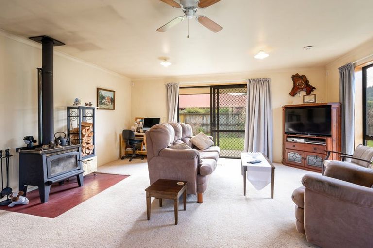 Photo of property in 6 Whiting Drive, Wakefield, 7025