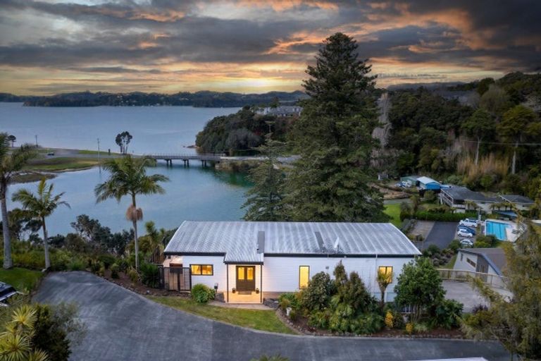 Photo of property in 9 Paihia Road, Paihia, 0200