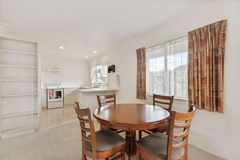 Photo of property in 1/17 Youngs Road, Papakura, 2110