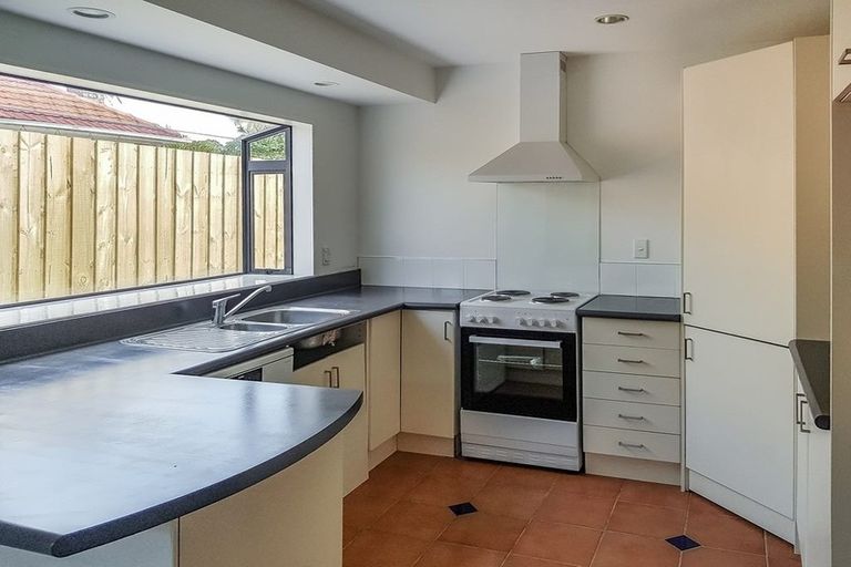 Photo of property in 186 Henderson Valley Road, Henderson, Auckland, 0612