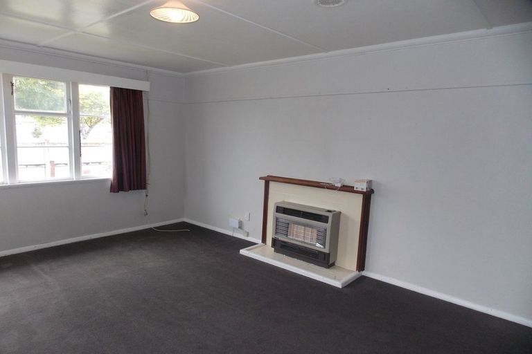 Photo of property in 660 Featherston Street, Roslyn, Palmerston North, 4414
