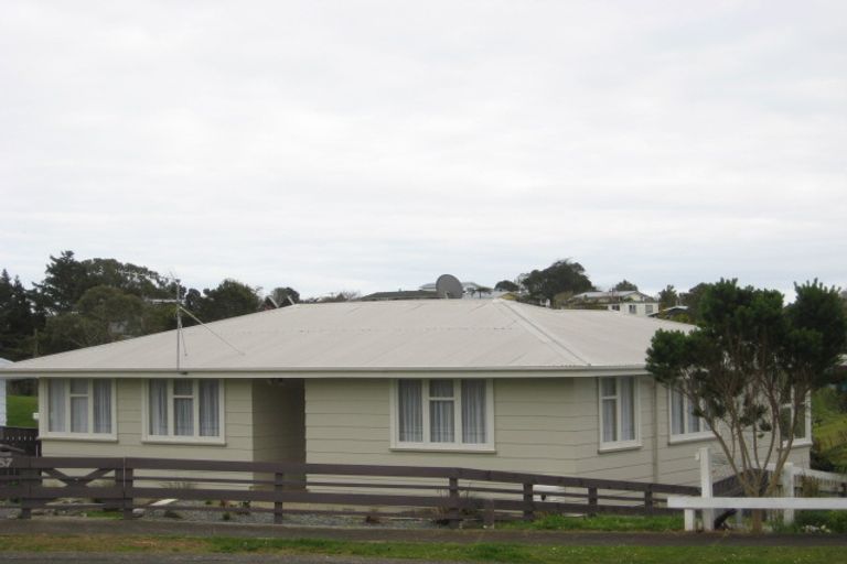 Photo of property in 87 Wrantage Street, Westown, New Plymouth, 4310