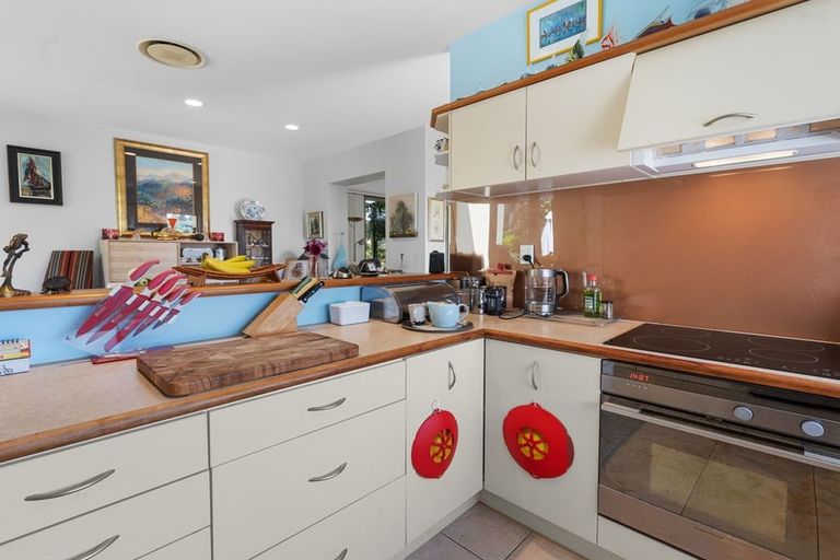 Photo of property in 250 Castlewold Drive, Bethlehem, Tauranga, 3110