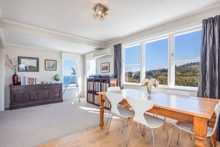 Photo of property in 11c Titiro Moana Road, Korokoro, Lower Hutt, 5012