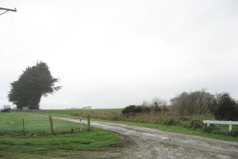 Photo of property in 28 Woodlands Cemetery Road, Woodlands, Invercargill, 9871