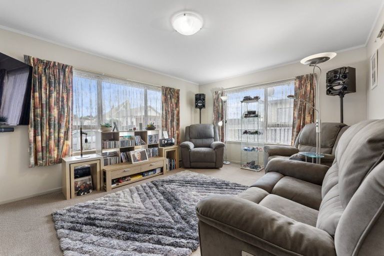 Photo of property in 14 Rugby Street, Levin, 5510