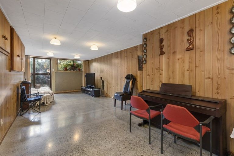 Photo of property in 117 Dowse Drive, Maungaraki, Lower Hutt, 5010