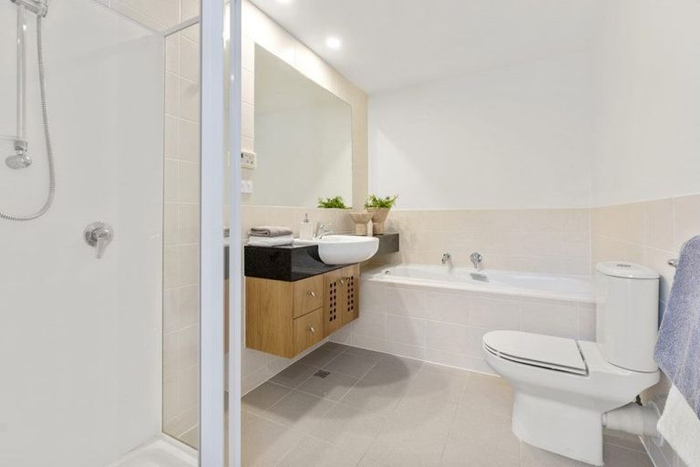 Photo of property in 105 Waterside Crescent, Gulf Harbour, Whangaparaoa, 0930