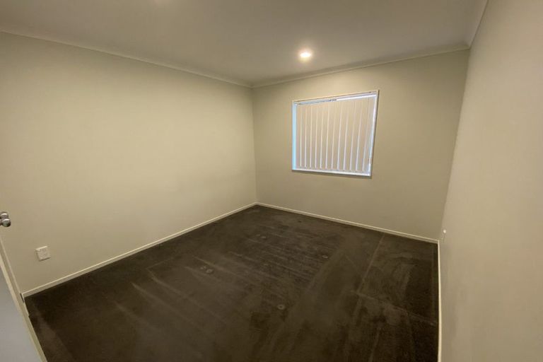 Photo of property in 33a Scotts Road, Manurewa East, Auckland, 2102