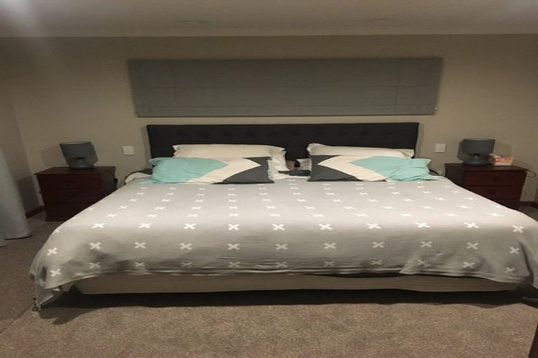 Photo of property in 33 Russell Robertson Drive, Havelock North, 4130