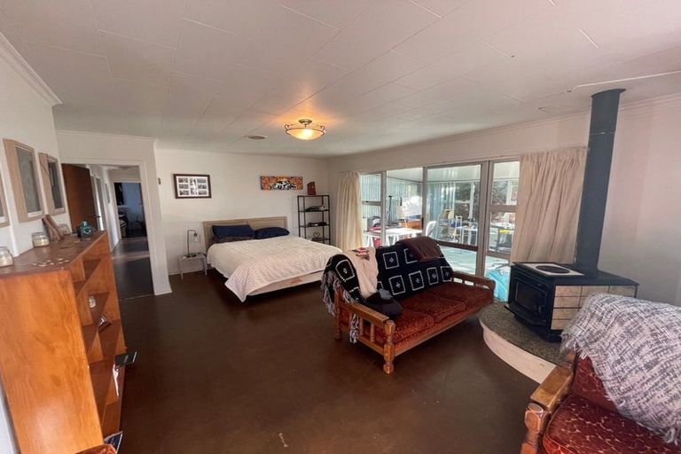 Photo of property in 14 Rewa Street, Inglewood, 4330