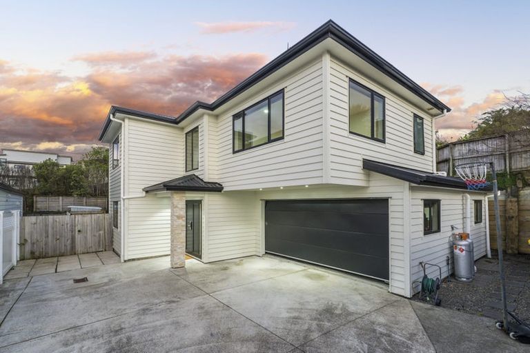 Photo of property in 5 Dhaka Lane, Ranui, Auckland, 0612
