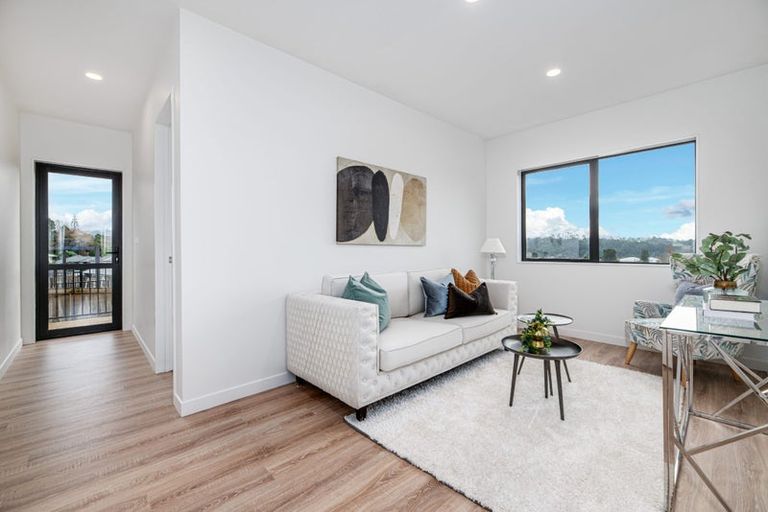 Photo of property in 12 Cumulus Way, Ranui, Auckland, 0612