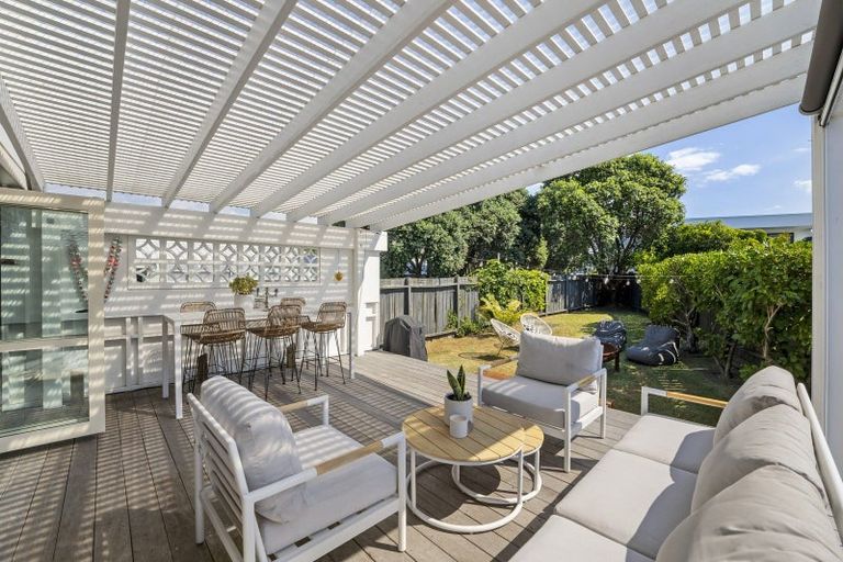Photo of property in 10 Lee Street, Mount Maunganui, 3116