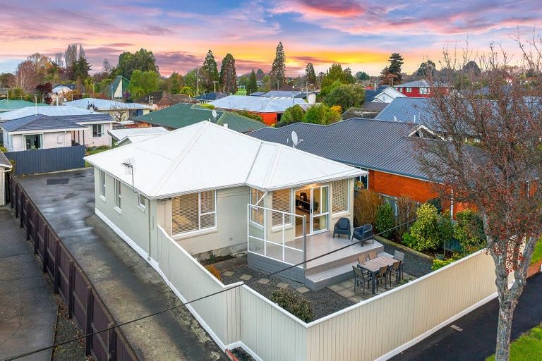 Photo of property in 1/9 Rossiter Avenue, Redwood, Christchurch, 8051