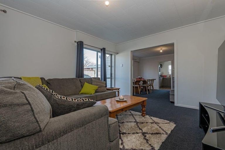 Photo of property in 98 Wood Street, Takaro, Palmerston North, 4410