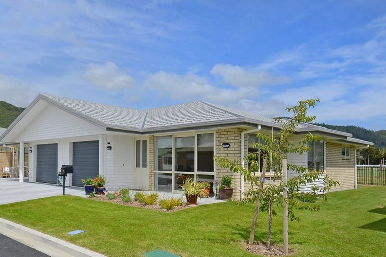 Photo of property in Summerset At The Course, 20 Racecourse Road, Trentham, Upper Hutt, 5018