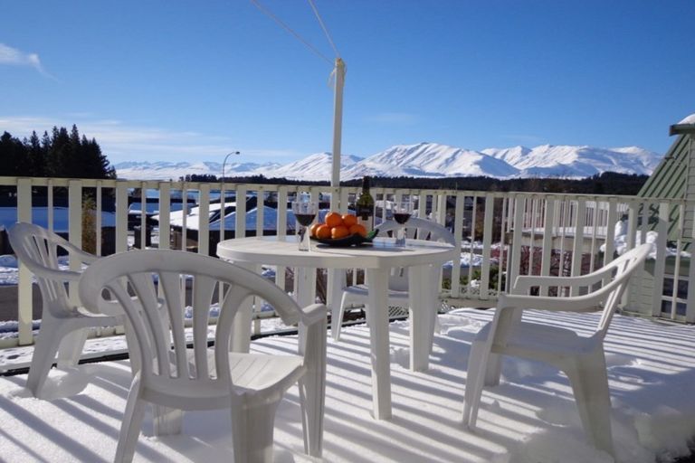 Photo of property in 16 O'neill Place, Lake Tekapo, 7999