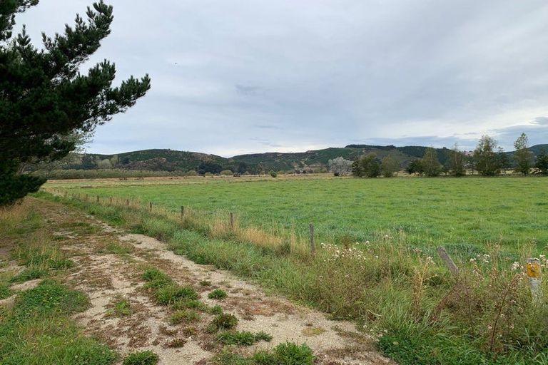 Photo of property in 1215 Centre Road, Henley, Outram, 9073