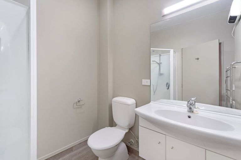 Photo of property in City Lodge, 507/115 Vivian Street, Te Aro, Wellington, 6011