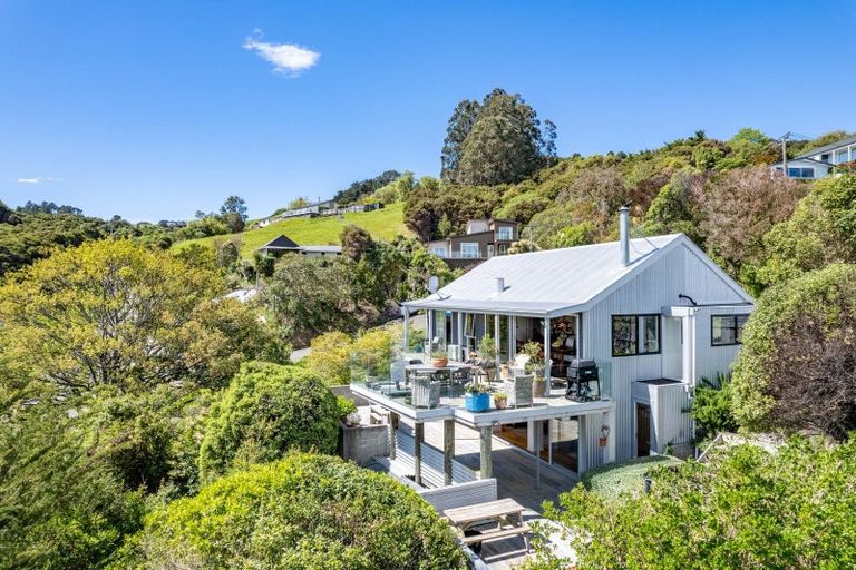 Photo of property in 2 Tirohanga Terrace, Akaroa, 7581