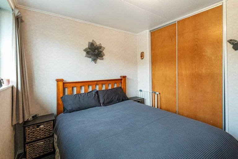 Photo of property in 2 Dale Crescent, East Gore, Gore, 9710