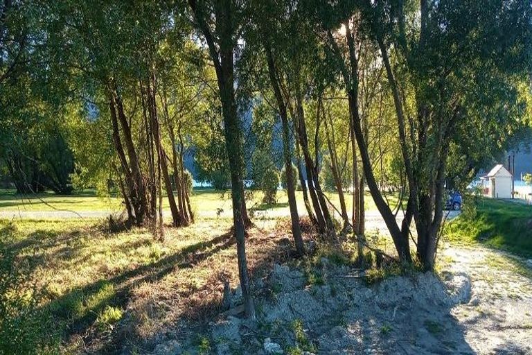 Photo of property in 51 Benmore Place, Glenorchy, 9372