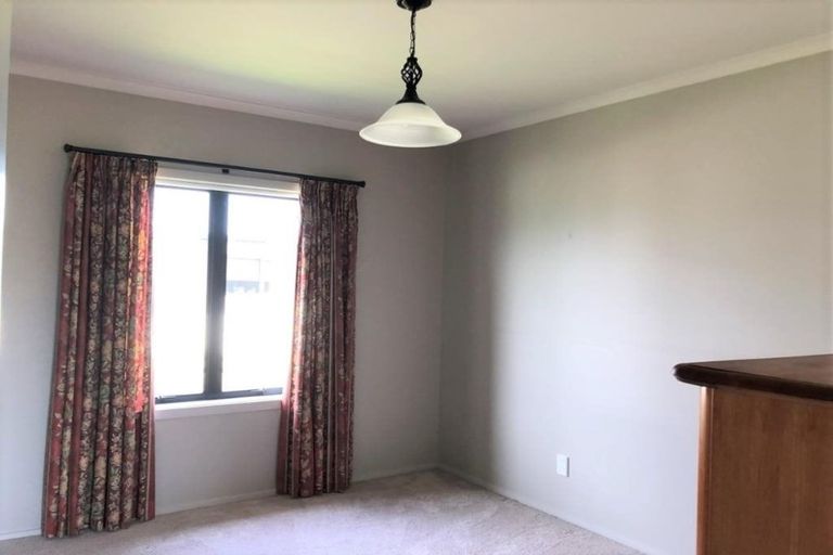 Photo of property in 8 Kilsby Place, Levin, 5510