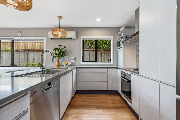 Photo of property in 2 Benmore Crescent, Pyes Pa, Tauranga, 3112