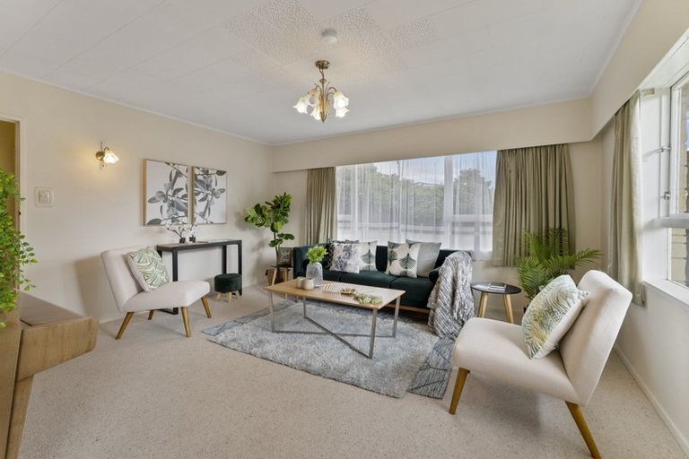 Photo of property in 2 Princeton Road, Raumati Beach, Paraparaumu, 5032