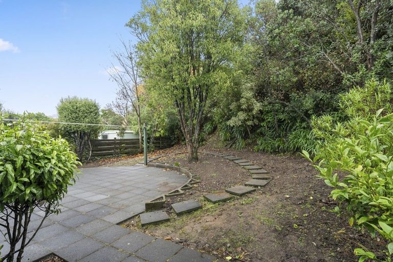 Photo of property in 227 Dowse Drive, Maungaraki, Lower Hutt, 5010