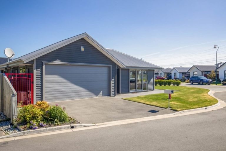Photo of property in 5 Helmore Street, Rangiora, 7400