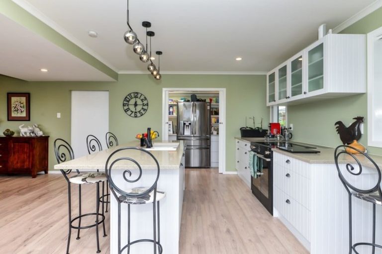 Photo of property in 3 Delamare Road, St Andrews, Hamilton, 3200