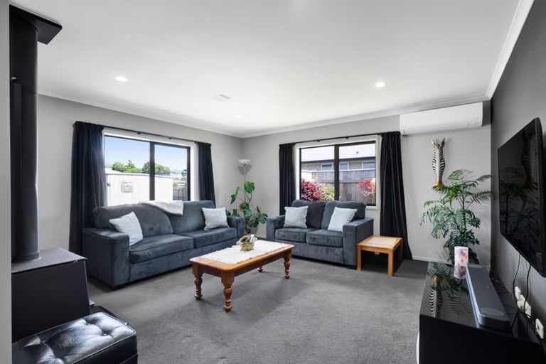 Photo of property in 20a Estate Grove, Inglewood, 4330