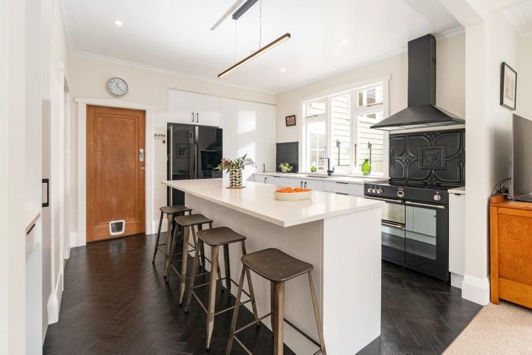 Photo of property in 62 Homewood Avenue, Karori, Wellington, 6012