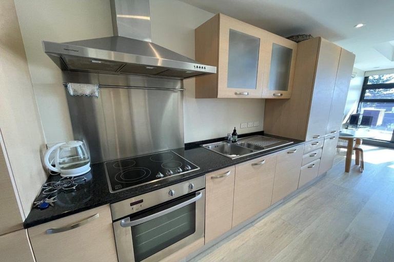 Photo of property in Customhouse Apartments, 314l Maunganui Road, Mount Maunganui, 3116