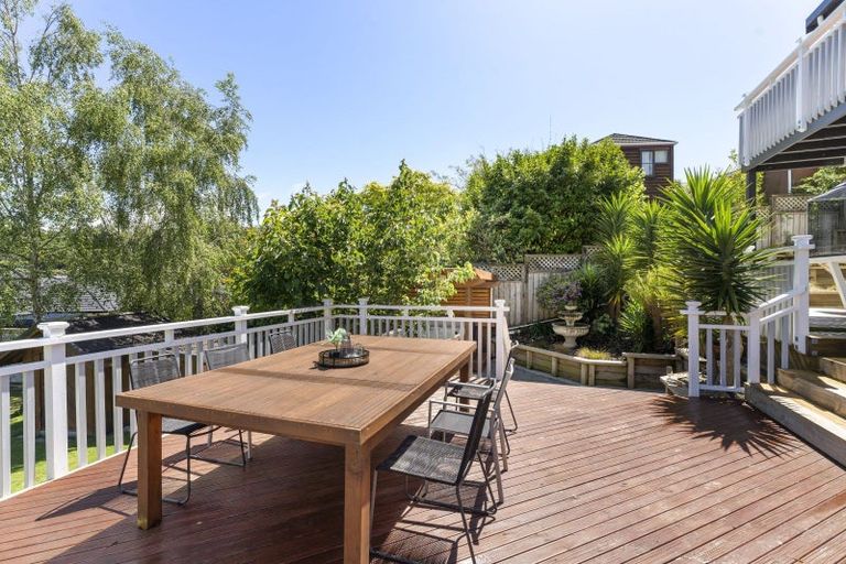 Photo of property in 15 Observatory Close, Whitby, Porirua, 5024