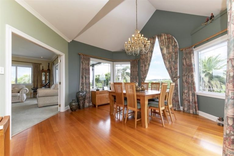 Photo of property in 296 Old North Road, Kumeu, 0892